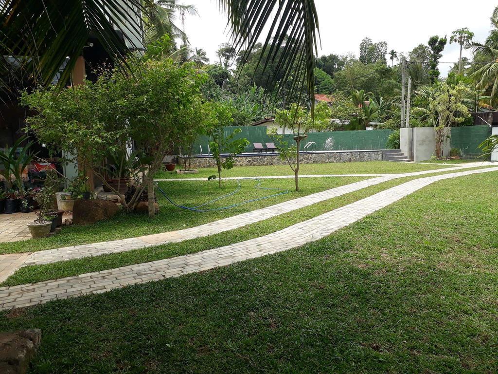 Relax Inn ฮิกคาดูวา ภายนอก รูปภาพ