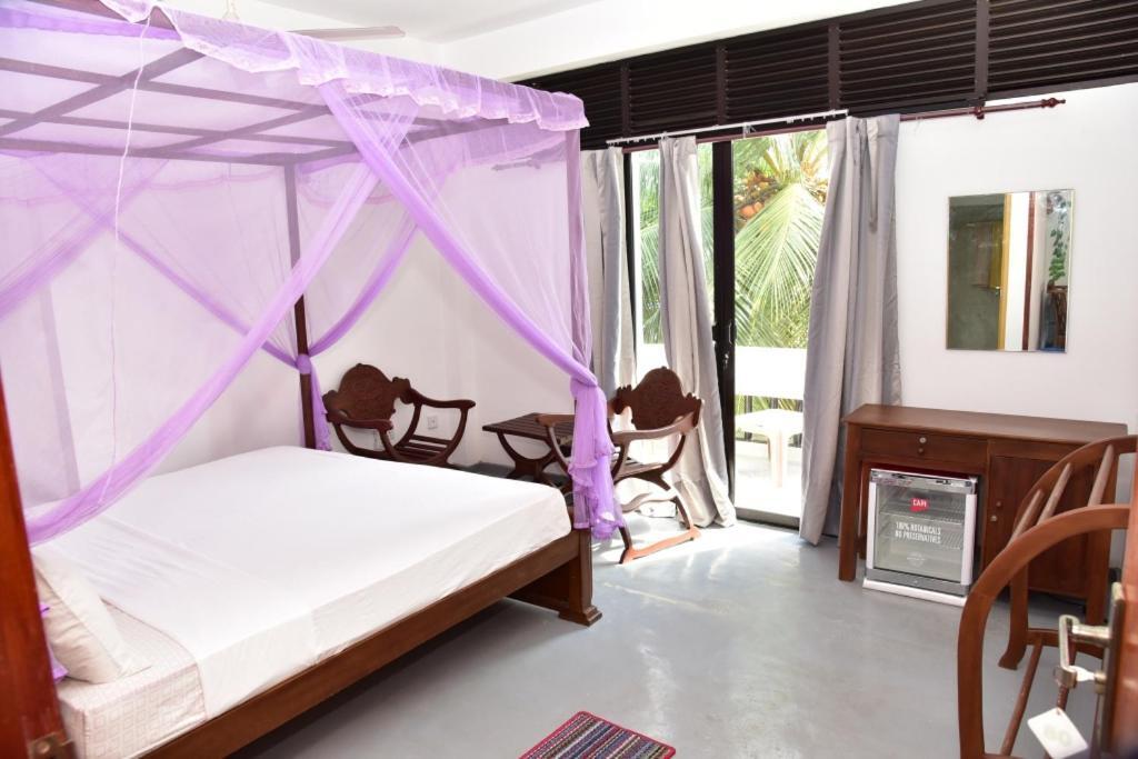 Relax Inn ฮิกคาดูวา ภายนอก รูปภาพ